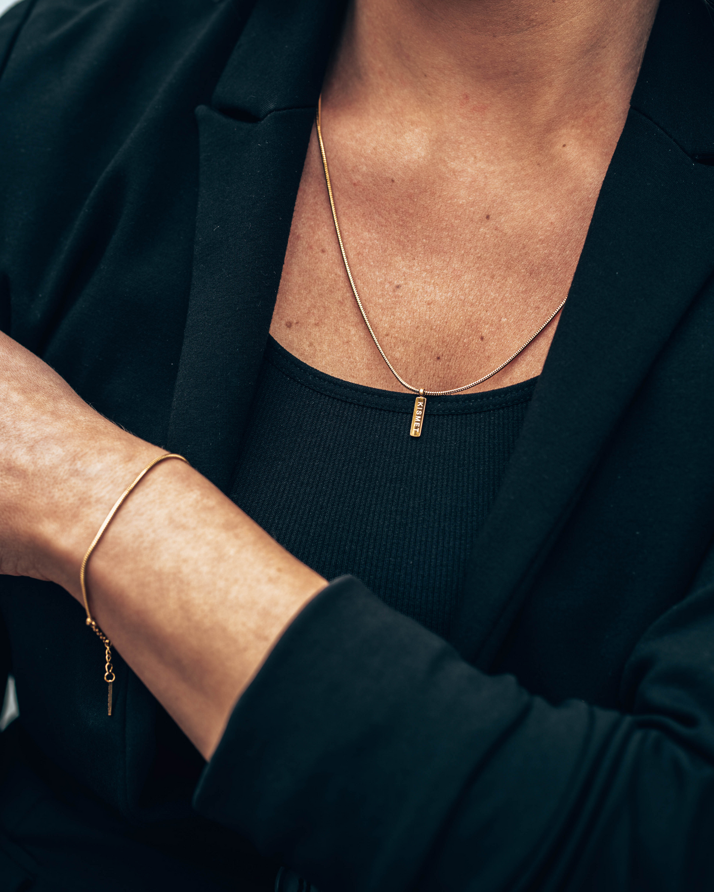 Gold Minimal Pendant Necklace