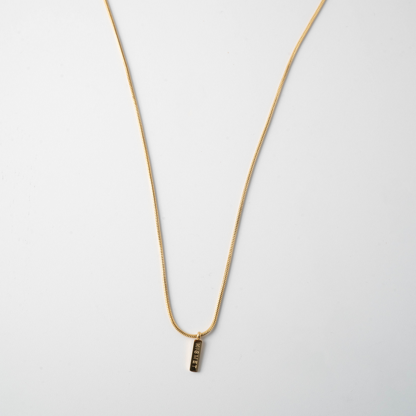 Gold Minimal Pendant Necklace