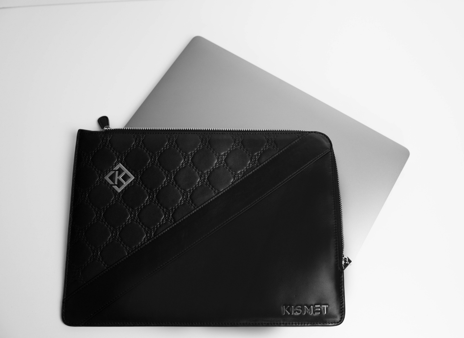 Laptop Sleeve Black | Black Laptop Cover | Kismet London