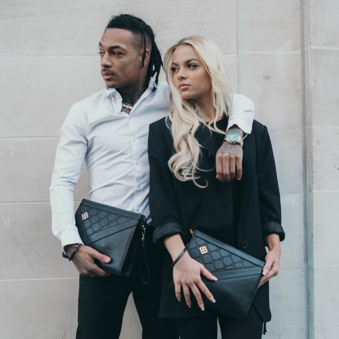 Split Design Pouch - Black