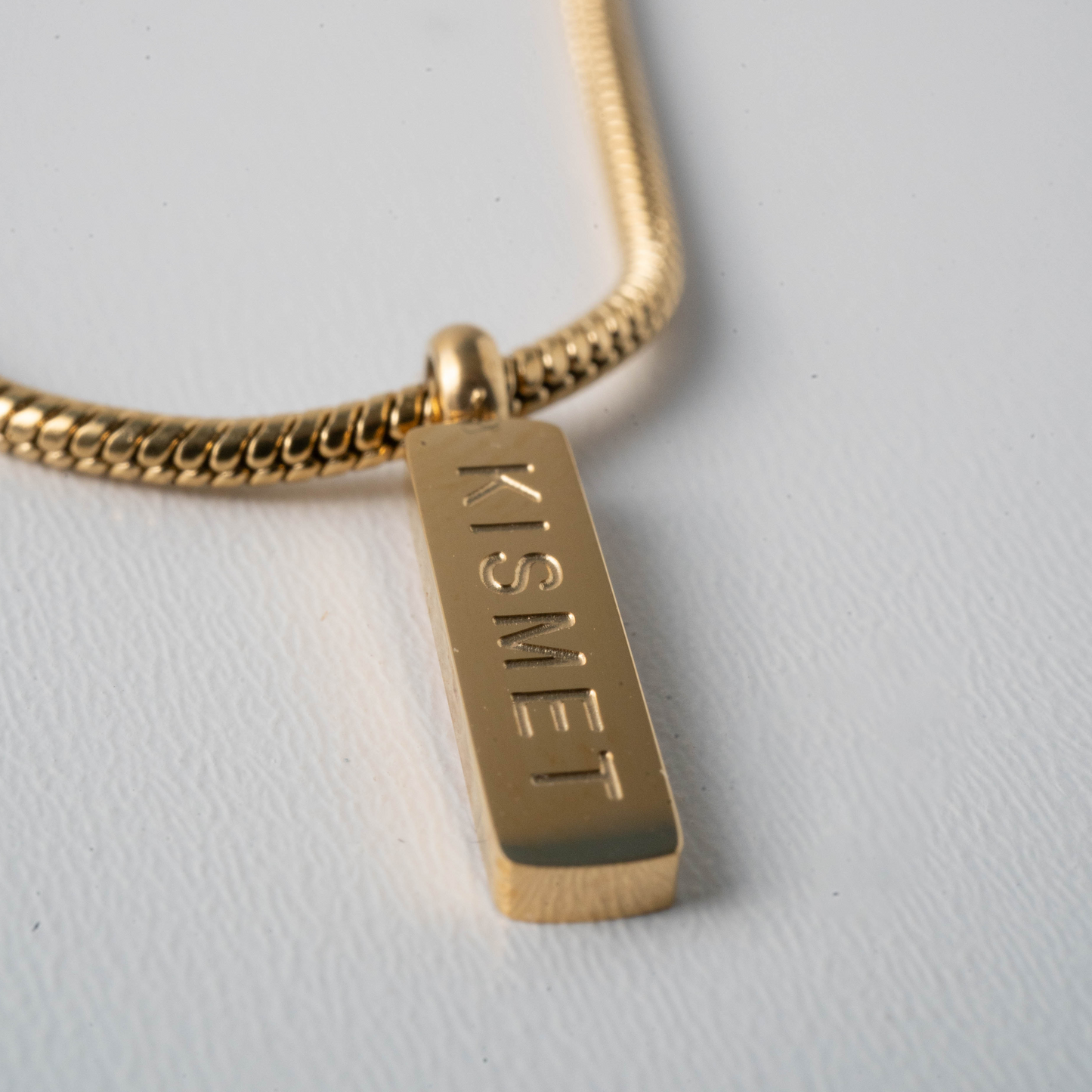 Gold Minimal Pendant Necklace