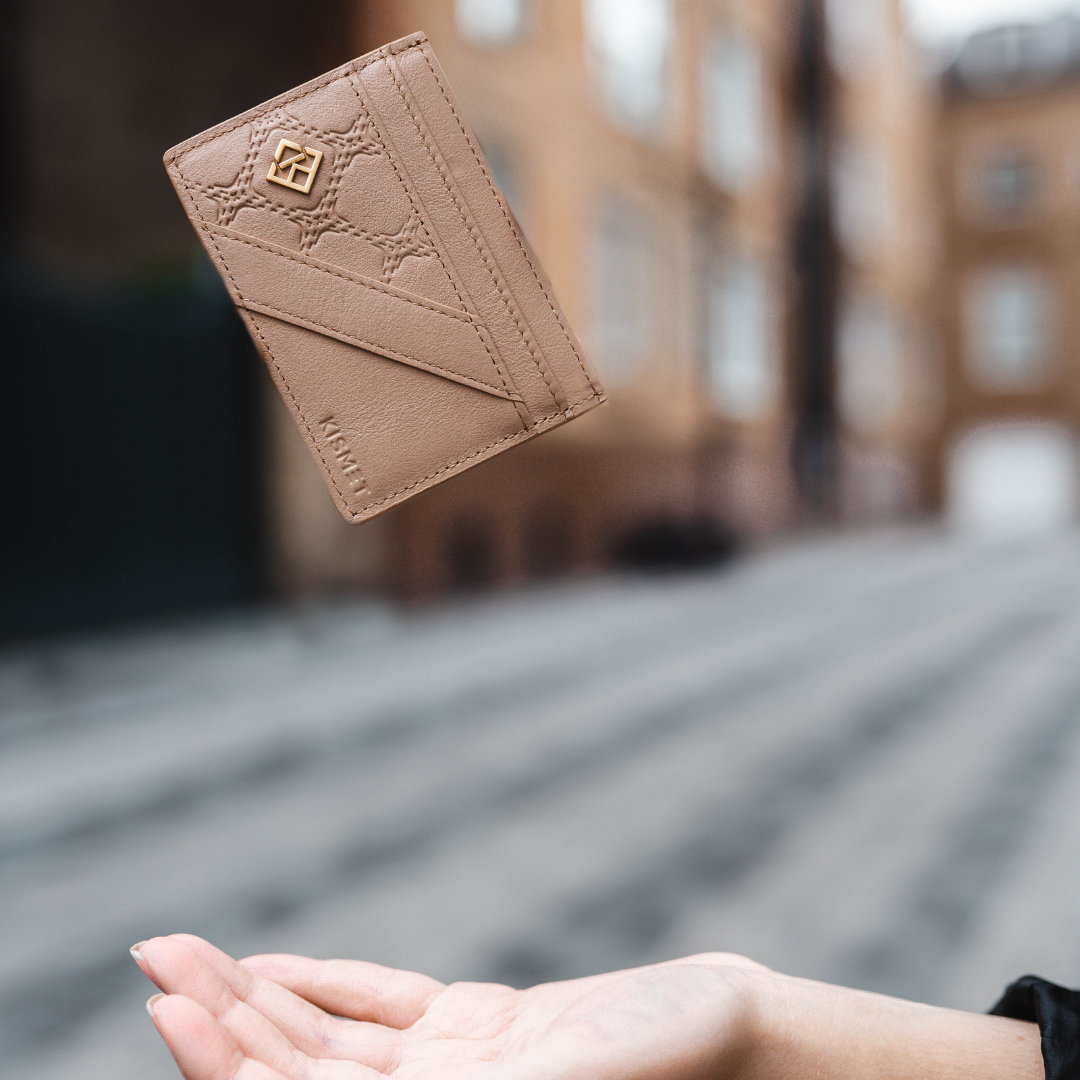 Pink Nude Leather Cardholder